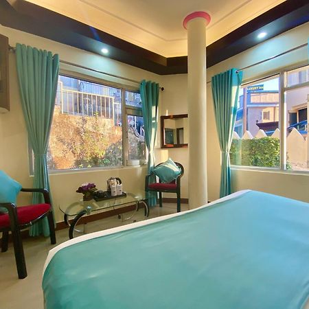 Riversun Hotel Mall Road Mussoorie Extérieur photo
