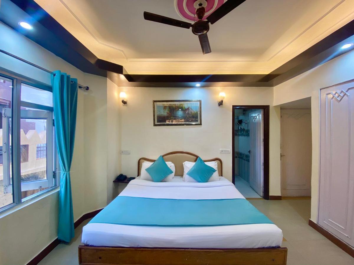 Riversun Hotel Mall Road Mussoorie Extérieur photo