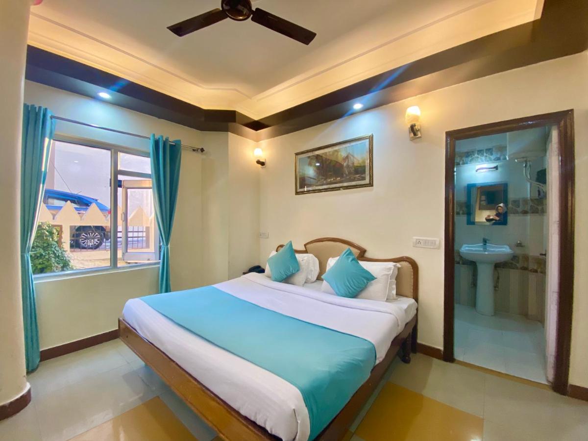 Riversun Hotel Mall Road Mussoorie Extérieur photo