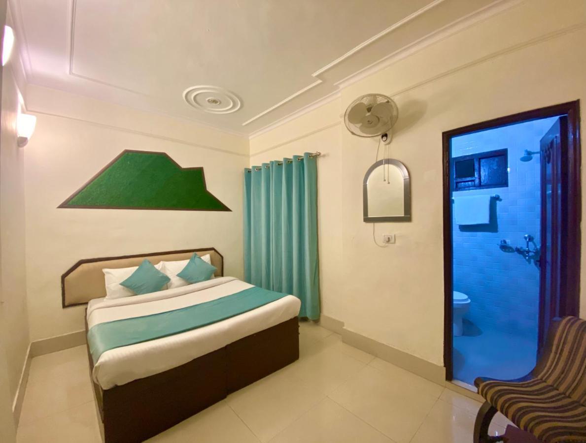 Riversun Hotel Mall Road Mussoorie Extérieur photo