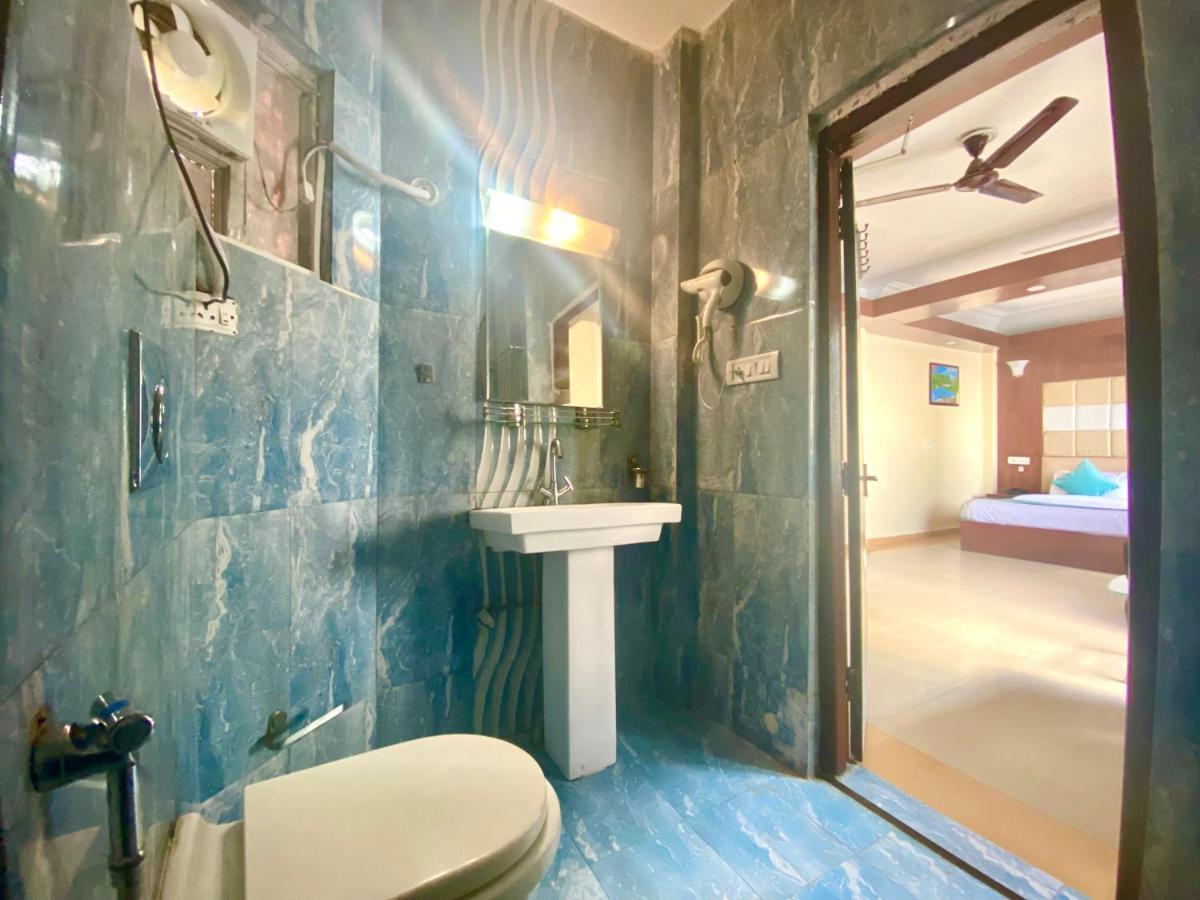 Riversun Hotel Mall Road Mussoorie Extérieur photo