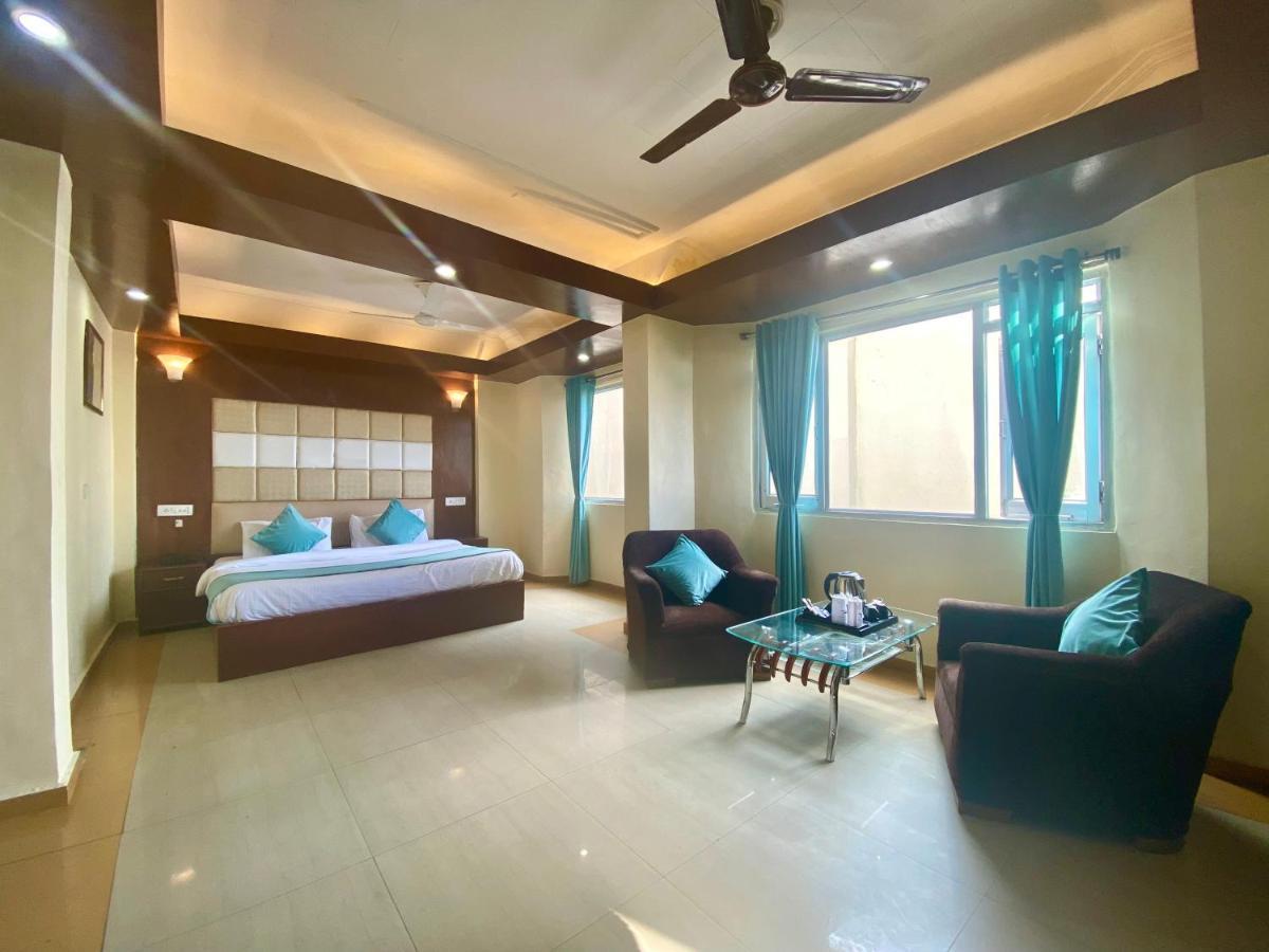 Riversun Hotel Mall Road Mussoorie Extérieur photo