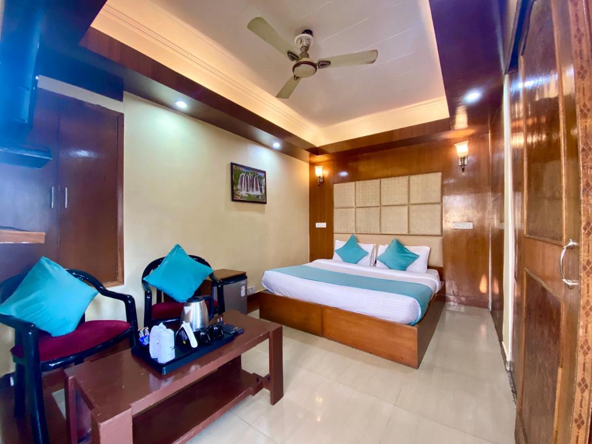 Riversun Hotel Mall Road Mussoorie Extérieur photo