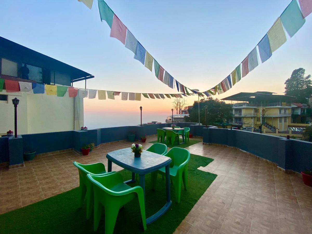 Riversun Hotel Mall Road Mussoorie Extérieur photo