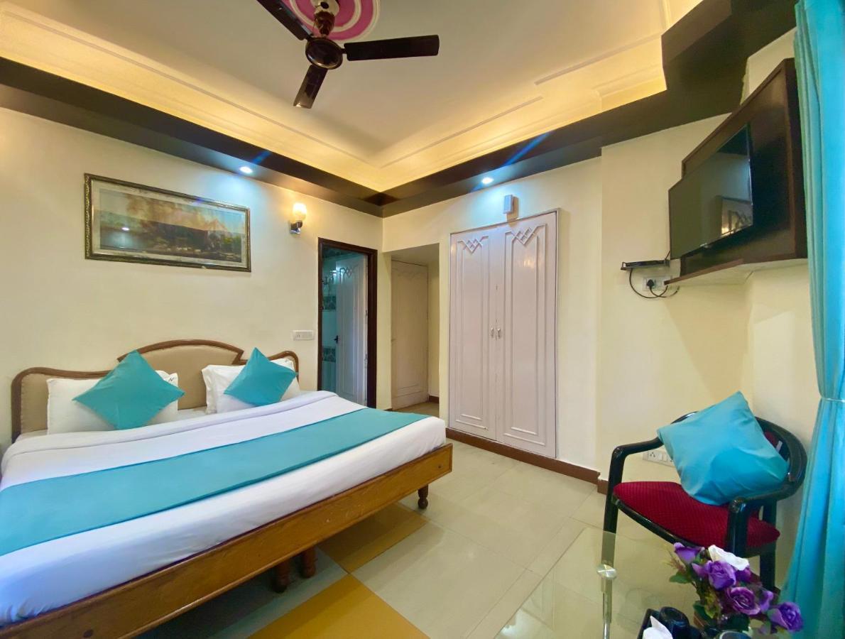 Riversun Hotel Mall Road Mussoorie Extérieur photo