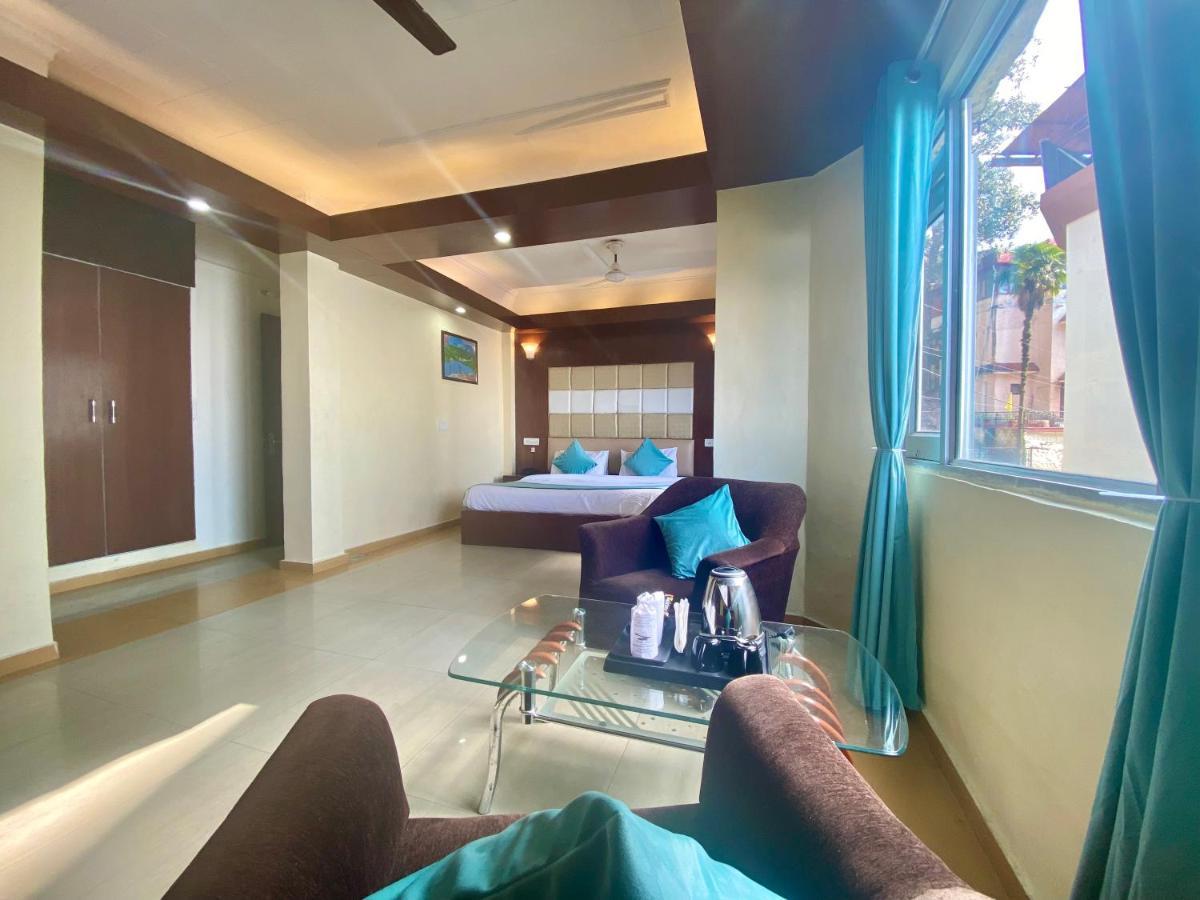 Riversun Hotel Mall Road Mussoorie Extérieur photo